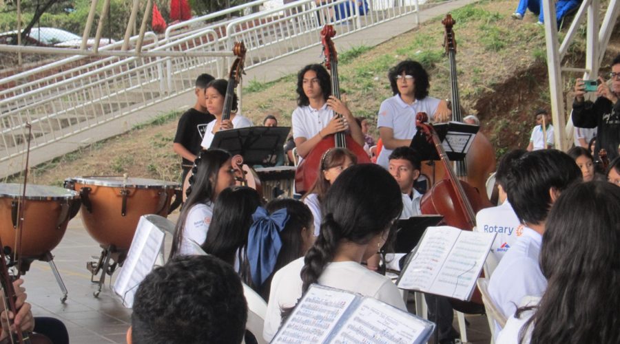 Mit Klängen gemeinsam wachsen: Sinfonisches Konzert in Montebello